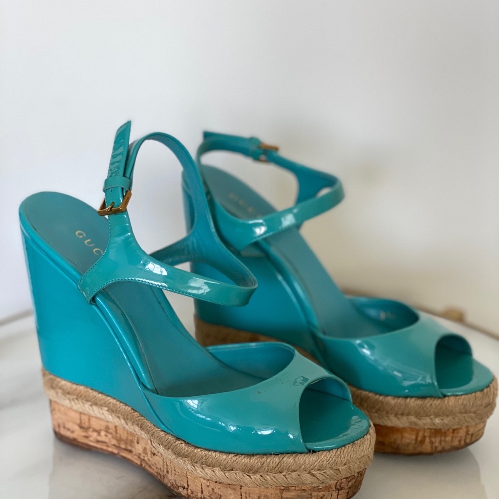 Sandal